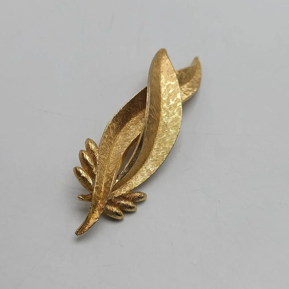 Monet Gold Tone Textured Leaf Brooch Pin Mid Century
